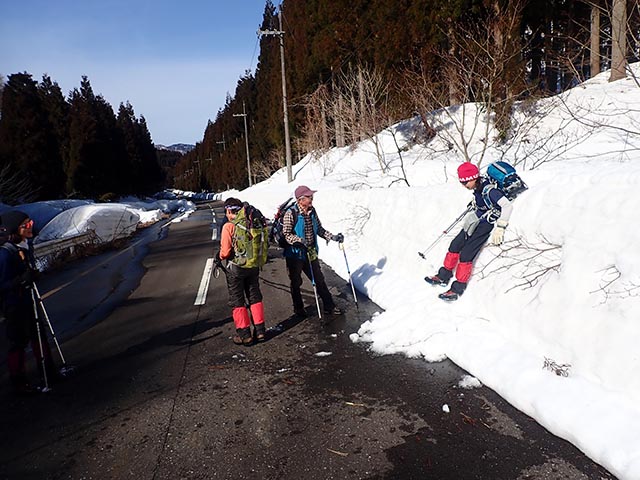 11.����ƐႩ����