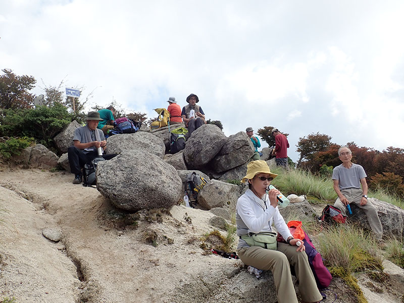 3.�R���ł̒��H