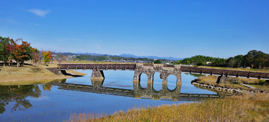 4.�P�h�r�ƎM�r��n�鋴