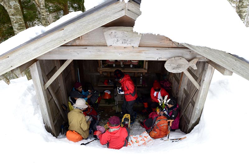 8.地蔵さんと食卓を囲む