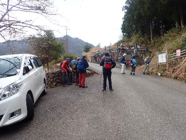 1.登山口　出発