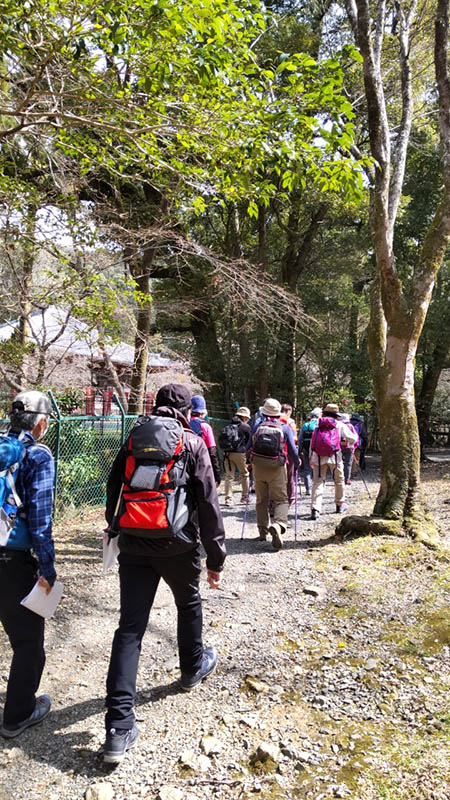 1.女人堂登り口