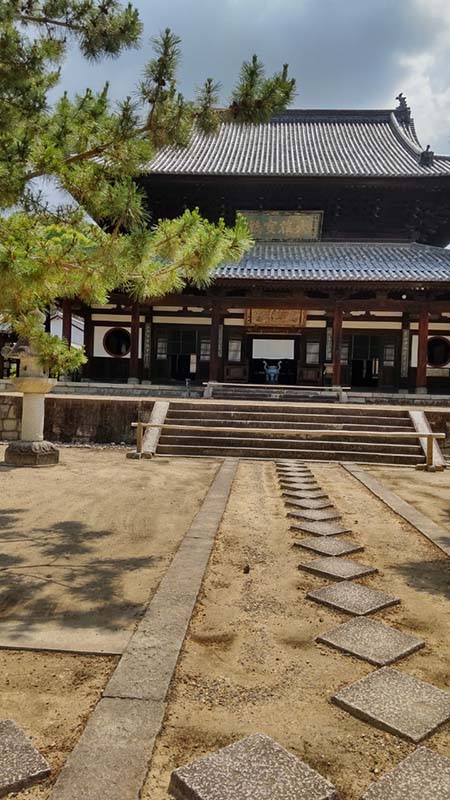 3.萬福寺　法堂