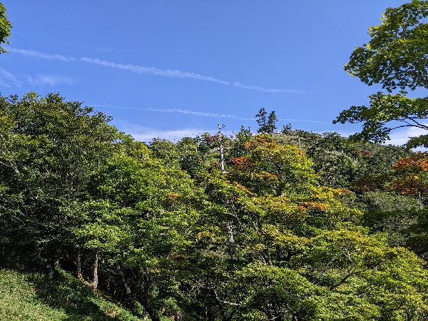 9.日出ヶ岳山頂方面