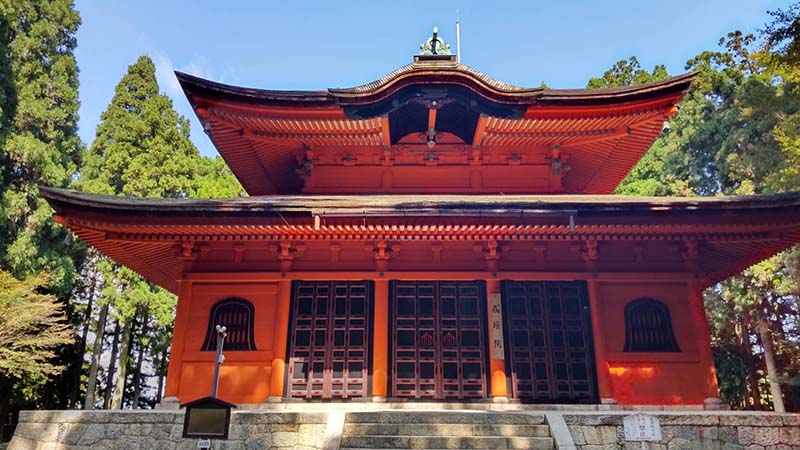 2.東塔　戒壇堂