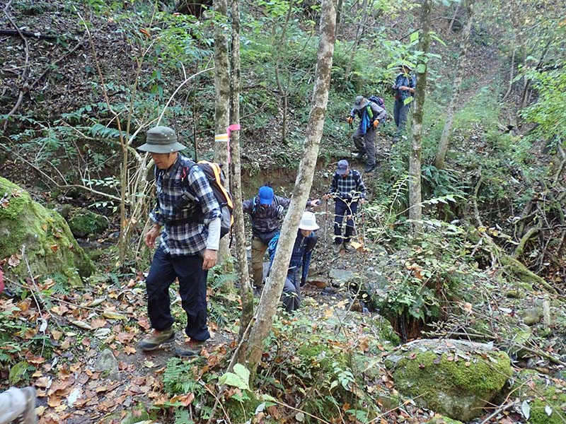 7.釜ノ谷・川まで下りてきた