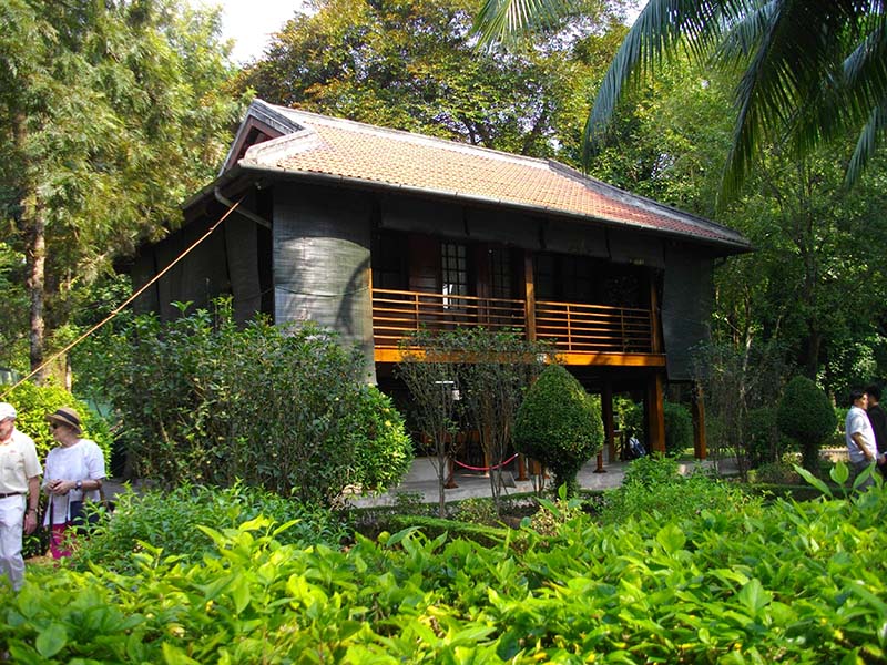 ３.ホーチミン氏の住居