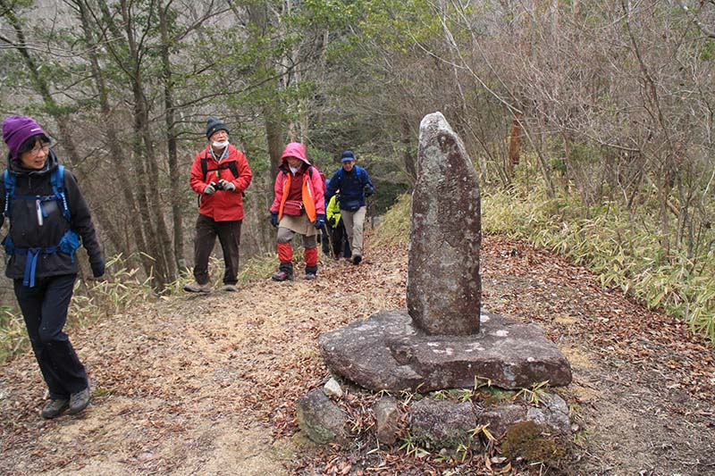 3.弁財天の石碑