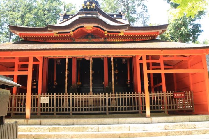 7.信仰を集めているのか、美しく保たれた本殿