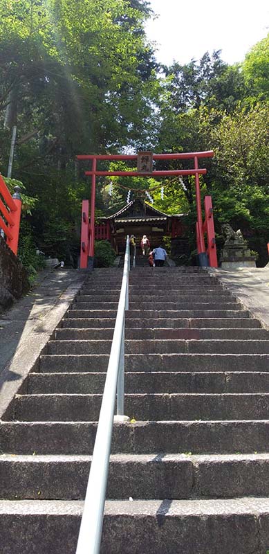 9.関蝉丸神社上社