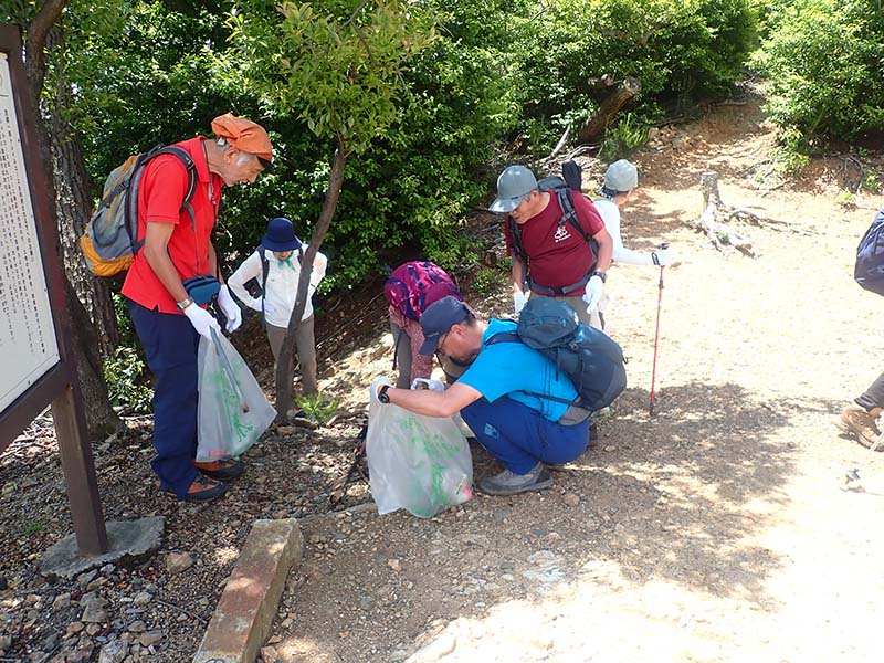 5.山頂尾根の三叉路