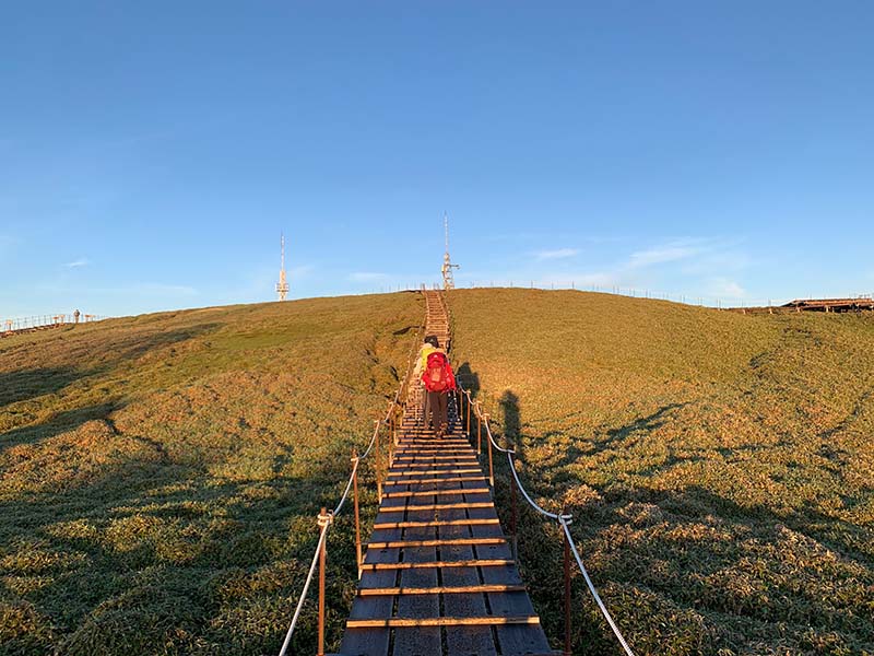 5.剣山頂上へ