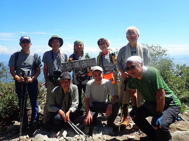 5.堂満山頂集合写真