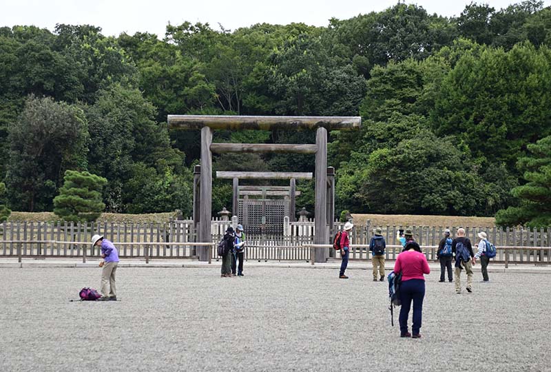 6.神武天皇陵