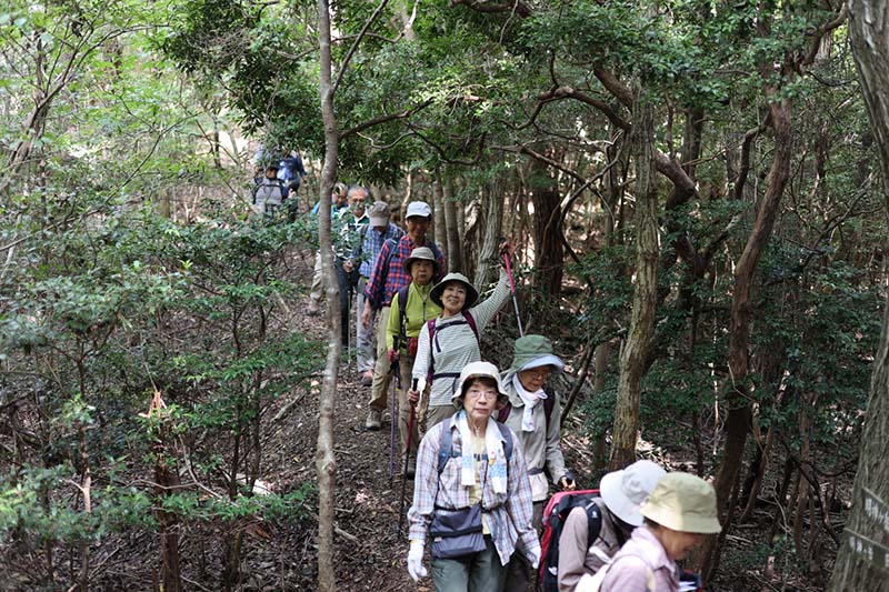 2.気持ちのいい尾根道