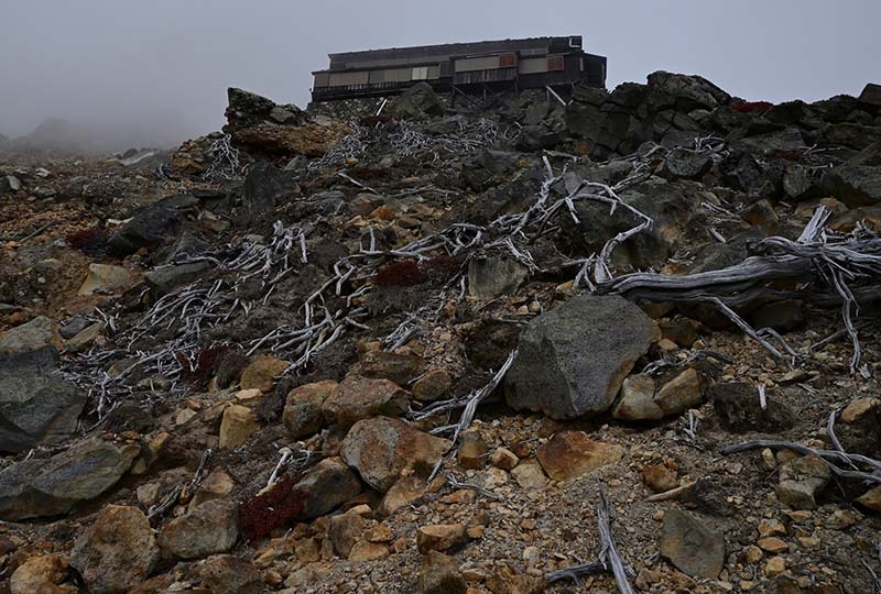 10.石室山荘が見えた