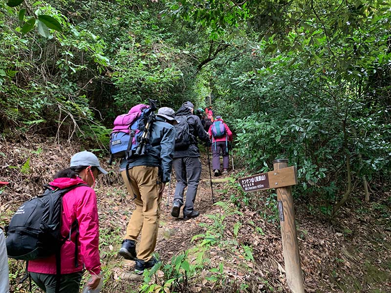 2.稜線まで登り