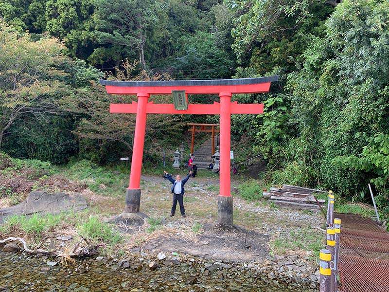8.弁財天の鳥居で「よっしゃ～」