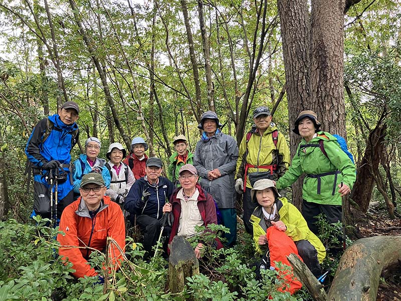 11.「P.437」前にて