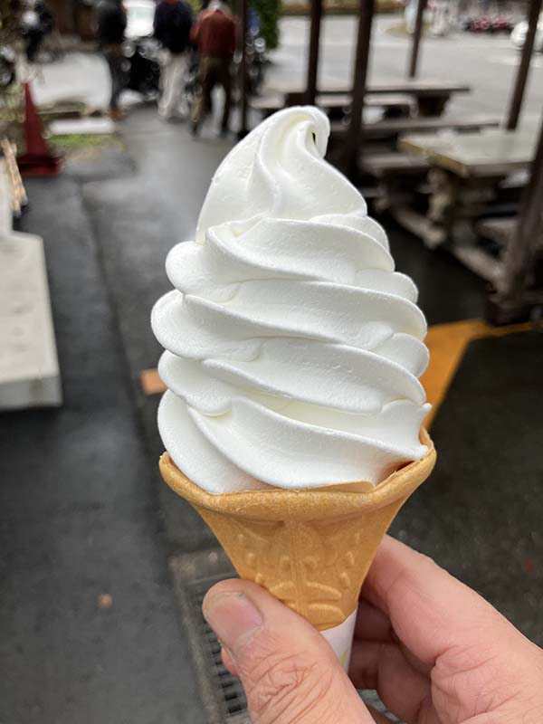 12.締めは美山牛乳のソフトクリームで