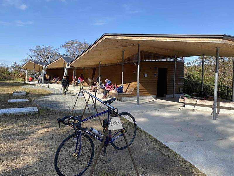 4.一軒茶屋近くの休憩所