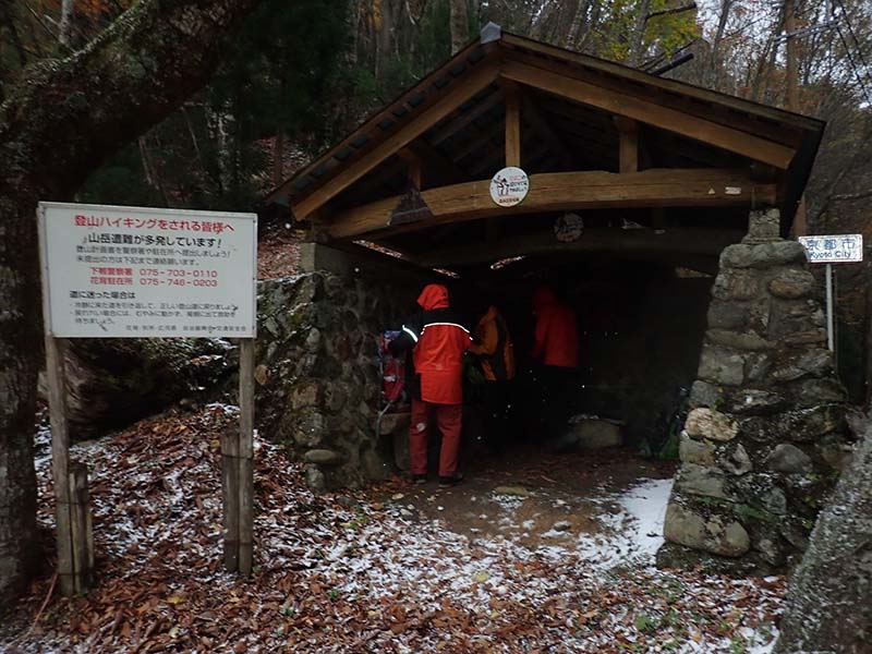 1.佐々里峠石室