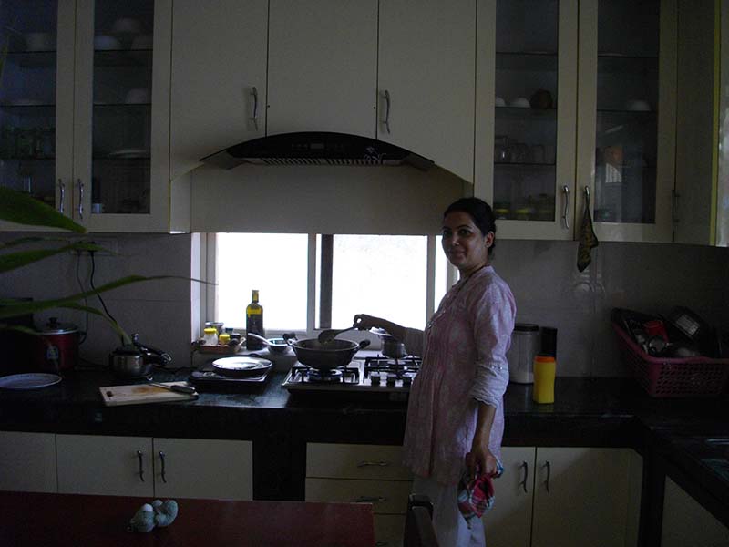 13.台所のボビちゃん