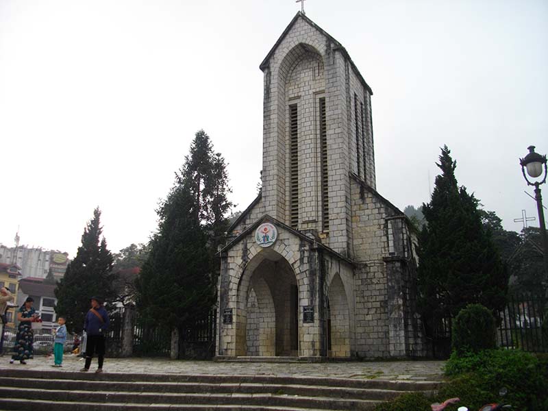 5.サパ フランスが建築した教会