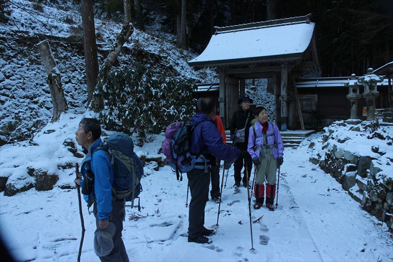 3.山行の安全を祈り詣