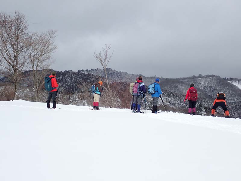9.比良の山並みは見えません
